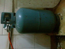 公司轉型之際，辦公用品低價銷售公告